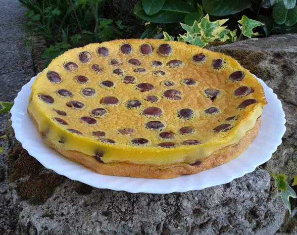 Un délicieux clafoutis aux cerises