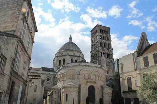 Cathédrale Saint-Pierre en Charente